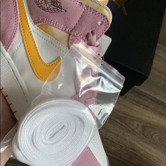 JORDAN 1 MID SE GS ARCTIC PINK CHERRY BLOSSOM - Picture 4 of 4